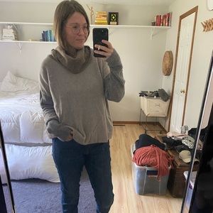 Saks fifth ave 100% cashmere oversized turtleneck